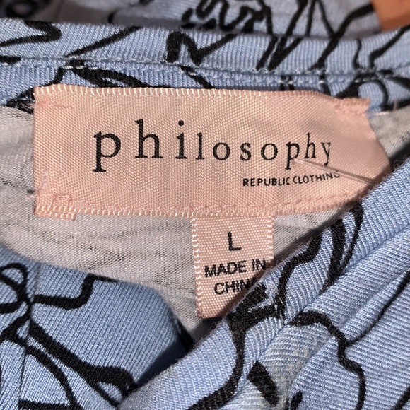 Philosophy Sharktale Pale Blue Floral Print Tunic - Picture 7 of 8